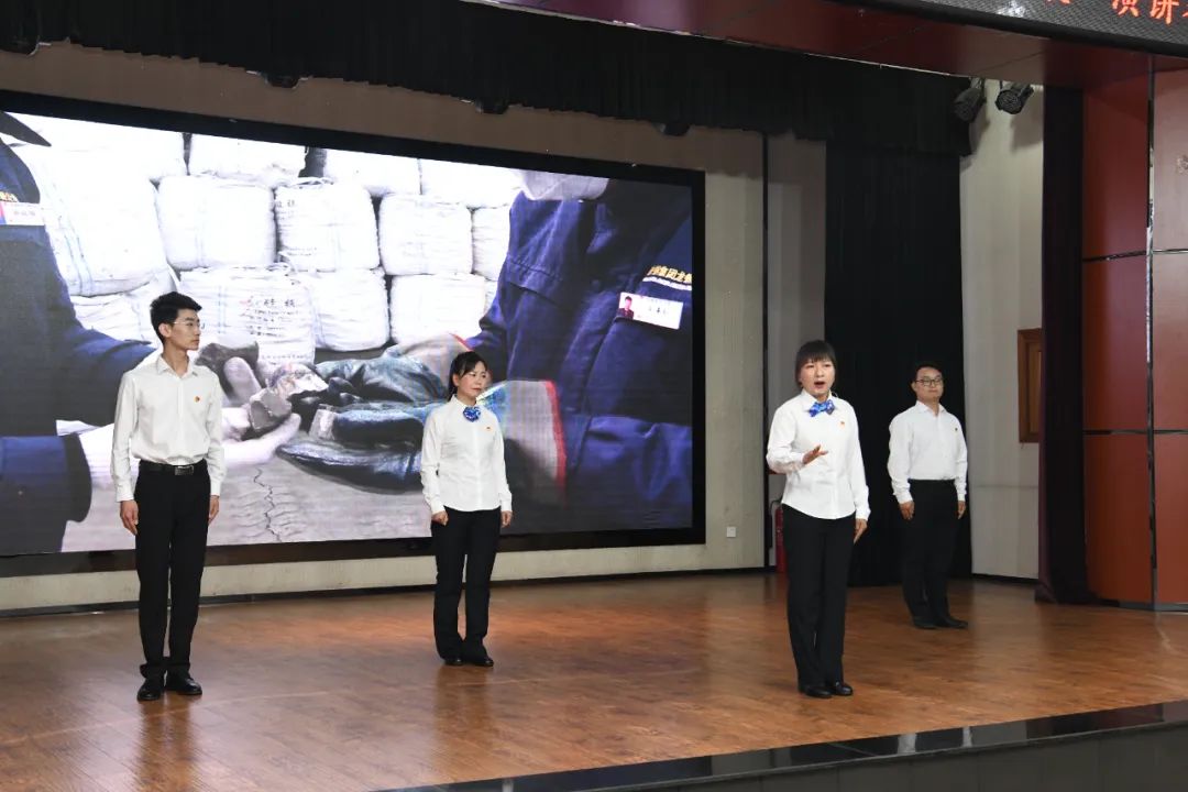 龍鋼公司團委舉辦“打贏硬仗 求生圖存 我為企業治虧創效做貢獻”演講賽 龍鋼公司團委舉辦“打贏硬仗 求生圖存 我為企業治虧創效做貢獻”演講賽