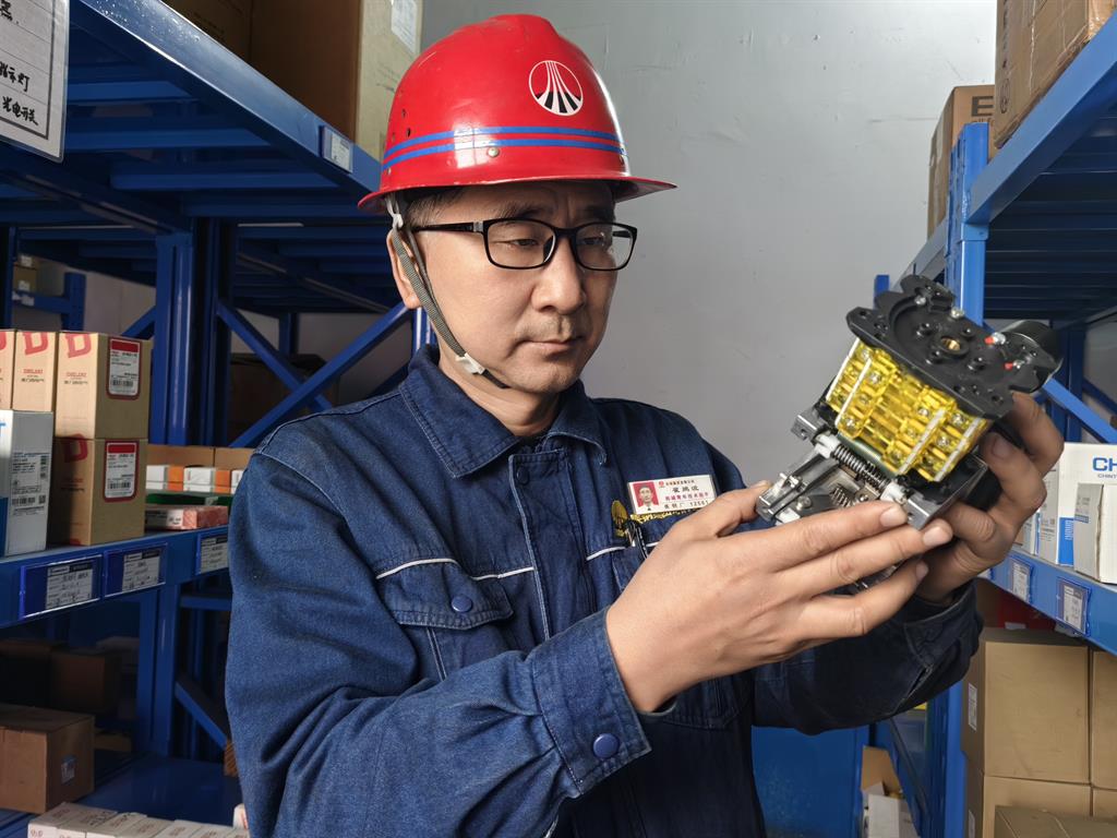 踏浪遠(yuǎn)行 文化爐火熔鑄發(fā)展新篇章 踏浪遠(yuǎn)行 文化爐火熔鑄發(fā)展新篇章