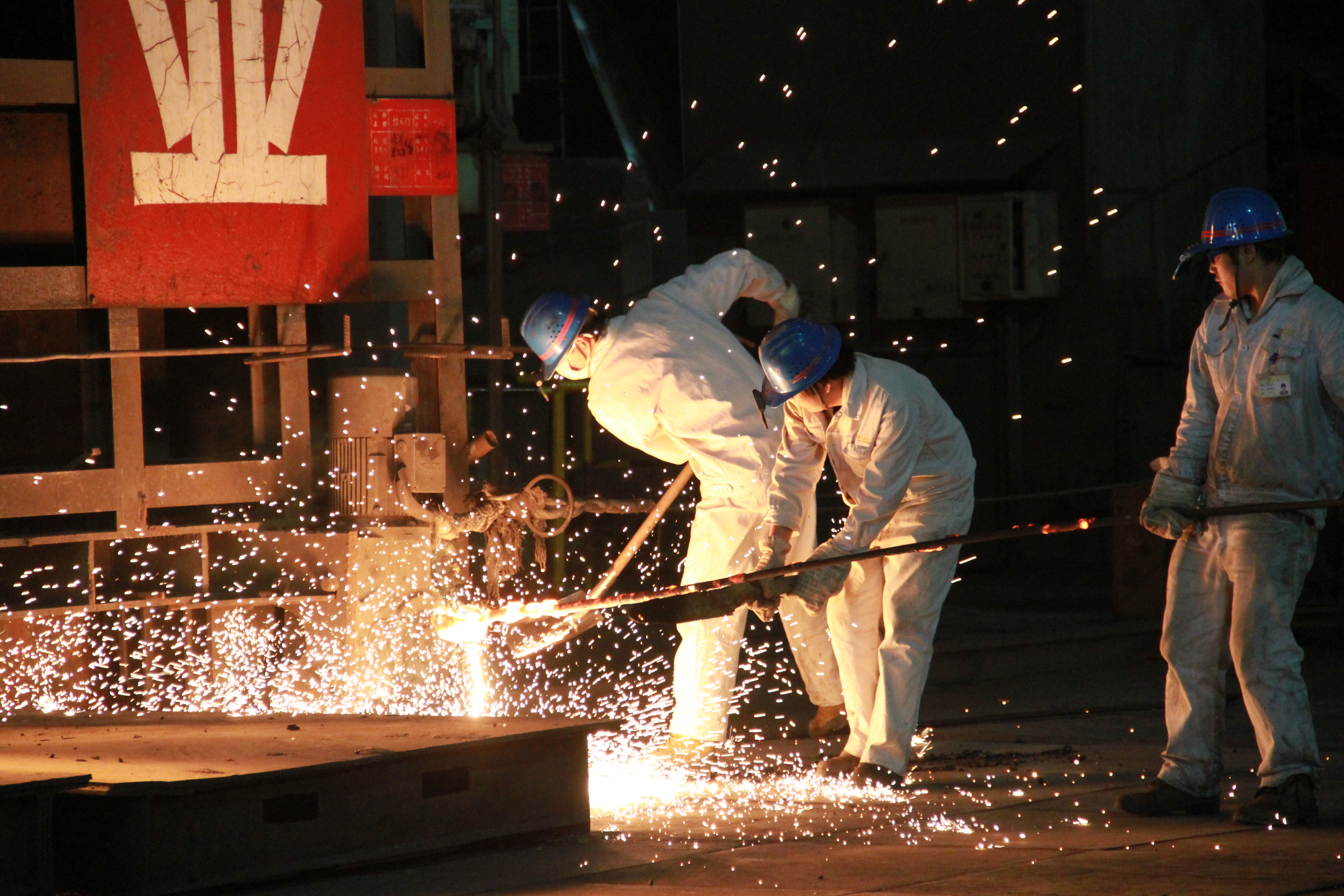 加油 堅(jiān)持 不放棄——獻(xiàn)給龍鋼公司建廠60周年 加油 堅(jiān)持 不放棄——獻(xiàn)給龍鋼公司建廠60周年