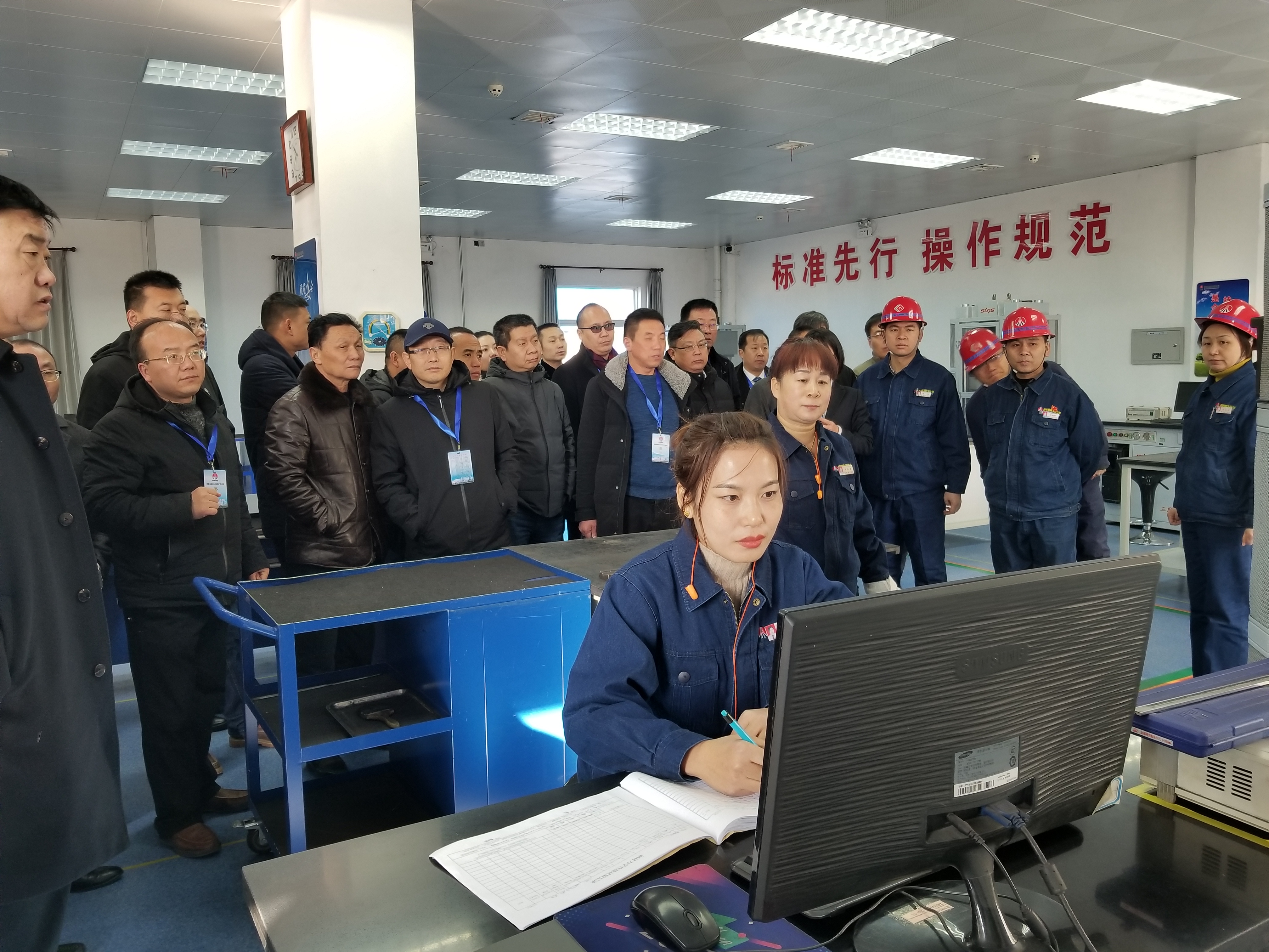 建廠(chǎng)60周年  他們這樣“表白” 建廠(chǎng)60周年  他們這樣“表白”